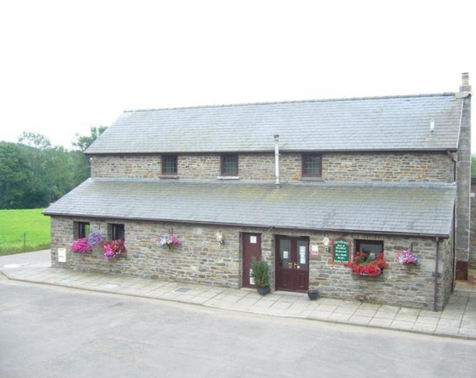 The Countryman Inn Llantrisant  Extérieur photo