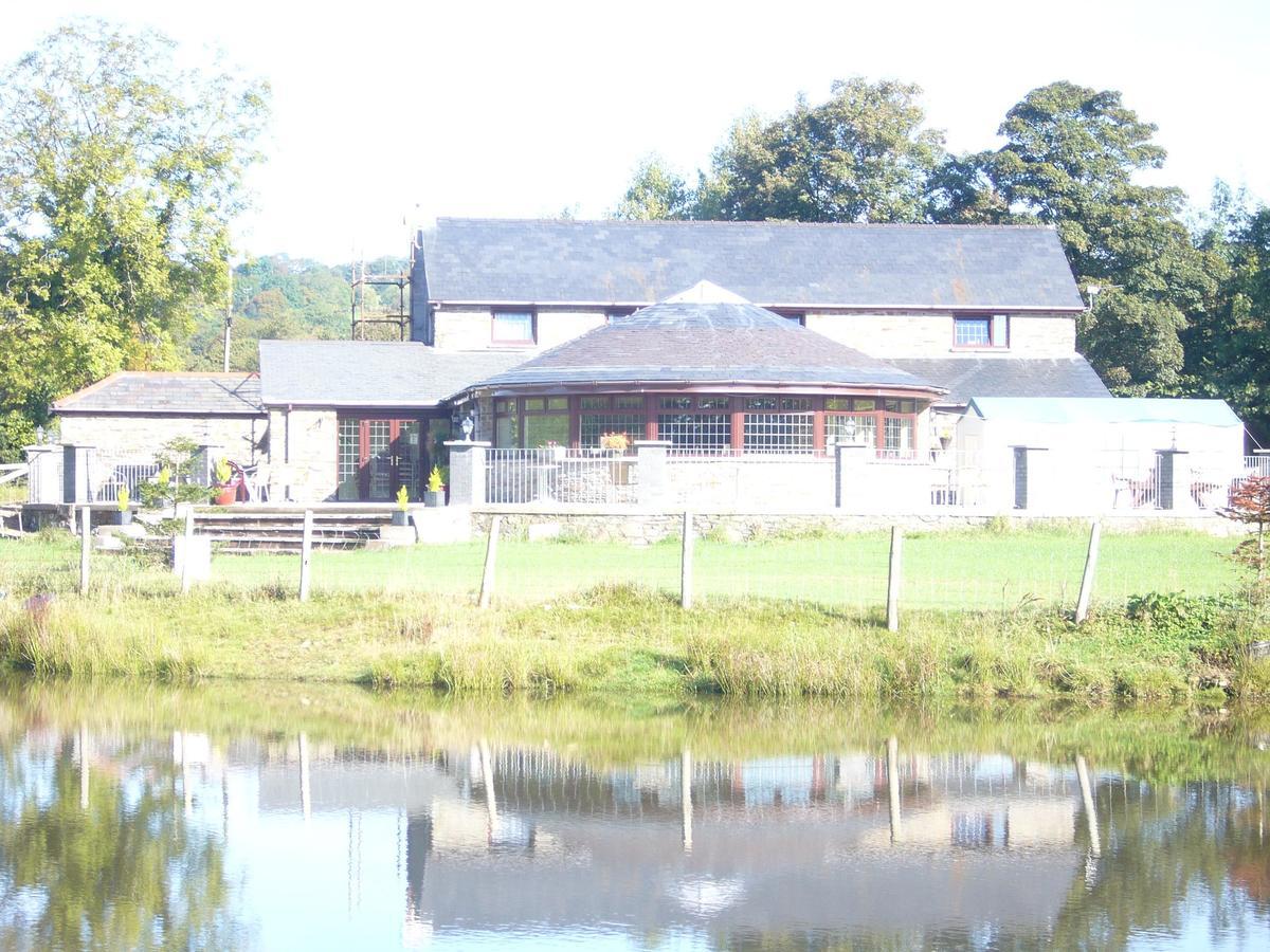 The Countryman Inn Llantrisant  Extérieur photo